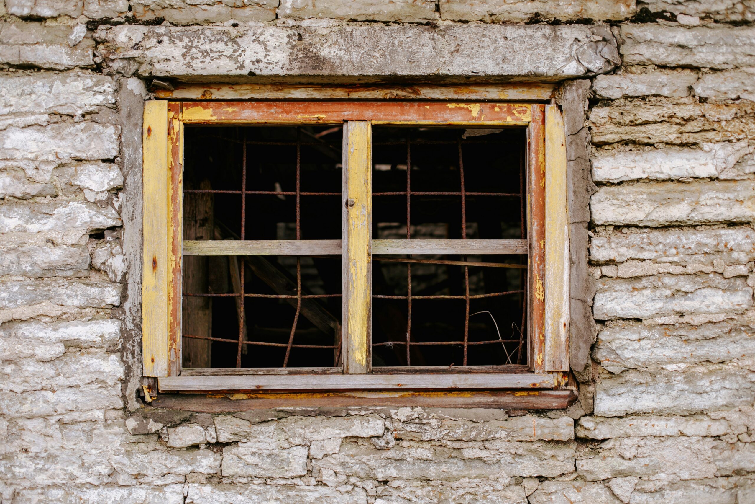 Graph showing prevalence of asbestos in older homes